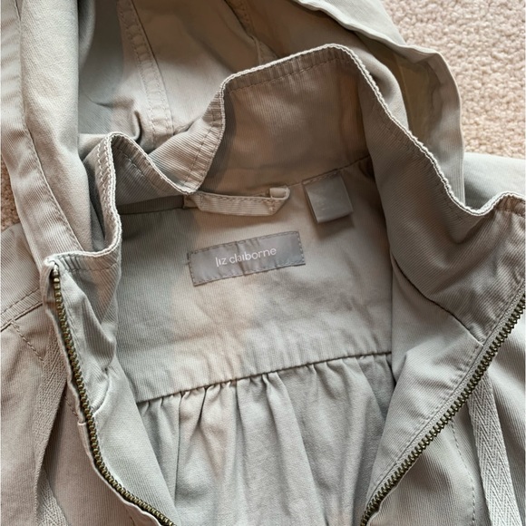Liz Claiborne | Women’s Hooded Jacket | ABALONE GREY - SMALL - Picture 6 of 10